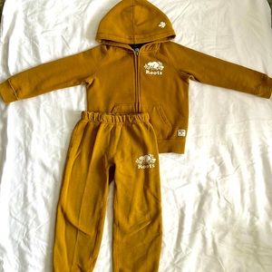 Roots Kids 5T Matching Sweatsuit